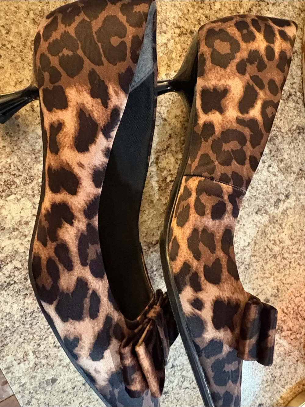 Anne Klein Leopard Print Pointed Toe Bow Heels - Brown & Black